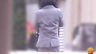 DLEE-804 05 Covert photography: Office workers way of relieving stress! Naked peeing in the company restroom