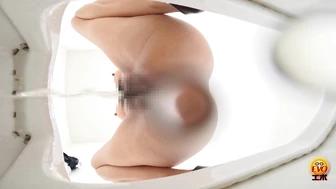 DLEE-804 06 Covert photography: Office workers way of relieving stress! Naked peeing in the company restroom