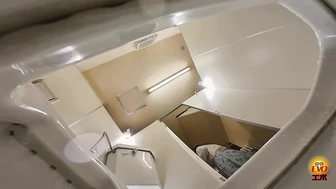 DLEE-813 04 Hidden camera in the office: OL trying to hold her pee slips into the toilet 5