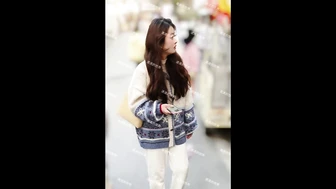 Multiple Ladies in the Billiard Room (1)