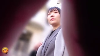 DLEE-824 05 Hidden camera footage of peeing in a Western-style toilet, part 4