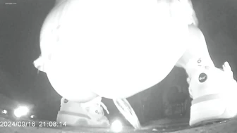 Domestic outdoor urination masterpiece, emergency urination, clear dialogue 17V