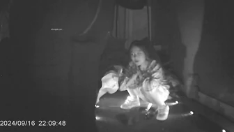 Domestic outdoor urination masterpiece, emergency urination, clear dialogue 17V