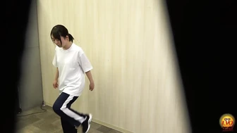 DLEE-822 03 Private shower secret pee