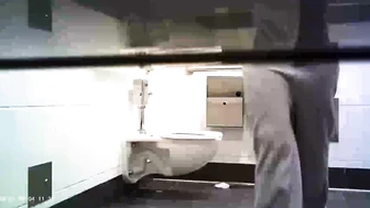 Hot Girls In Student Toilet 4