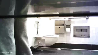 Hot Girls In Student Toilet 4