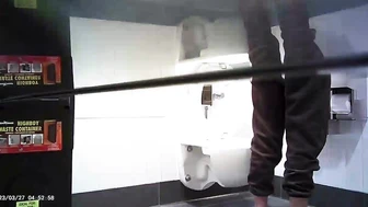 Hot Girls In Student Toilet 5