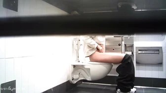 Hot Girls In Student Toilet 8