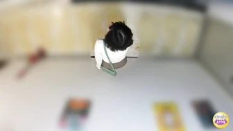 DLSL-658 04 Station toilet: High-speed peeing just before the last train