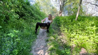 Claudia - Pissing scene 2