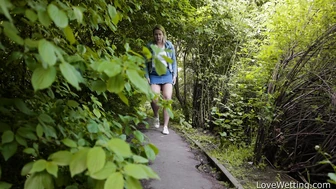 Nikki - Pissing Scene