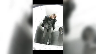 Womens Toilet In a Bar 4