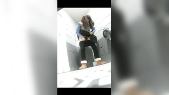 Womens Toilet In a Bar 4