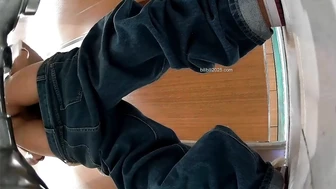 Back shot of the invincible angle of the pussy falling from the sky (2)