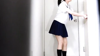 DLEE-431 01 Endurance limit!! Stuck schoolgirl pees 4