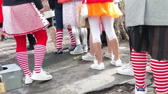 Waiting in Line 0004