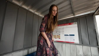 Riddy - Pissing Scene