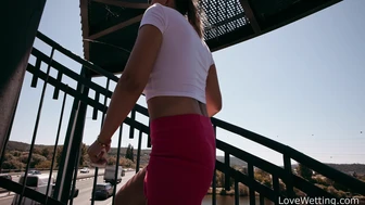 Naomi Bennet - Pissing Scene