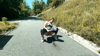 Veronika - Pissing Scene