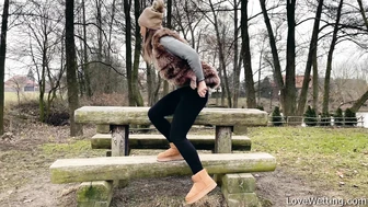 Naomi Bennet - Pissing Scene