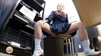 DLSL-642 05 The hard decisions of the female students who have been trapped! Unstoppable urination