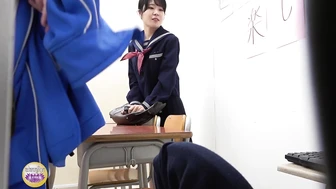 DLSL-642 05 The hard decisions of the female students who have been trapped! Unstoppable urination