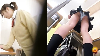 DLEE-821 01 Breaking the Limit: Peeing During Class