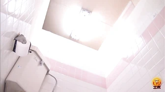 DLEE-821 01 Breaking the Limit: Peeing During Class