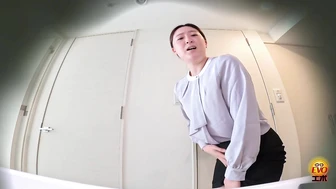 DLEE-852 05 Holy water shower in the changing room, undressing and holding back, woman urinating in the bathroom 2