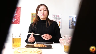 DLEE-854 01 Bar Mistakes and Embarrassing Peeing Case Files