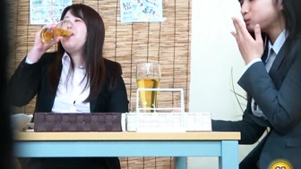 DLEE-854 02 Bar Mistakes and Embarrassing Peeing Case Files