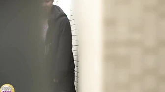 DLSL-673 02 Winter has arrived! A steamy winter pee spot