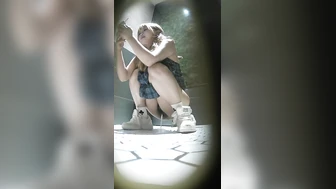 Multiple White Tiger Ladies