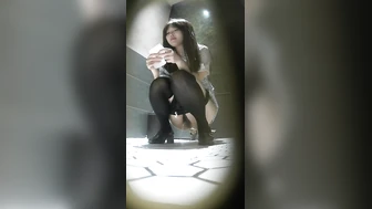 Multiple White Tiger Ladies