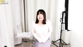 OJHI-798 04 Extreme Urination: Western-Style Toilet (Butt Edition) Part 3 — A View of Her Rear Through a Two-Way Mirror