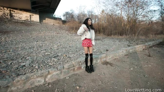 Mitzi - Pissing Scene