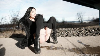 Silvia Black - Pissing Scene, LoveWetting, PissRIP