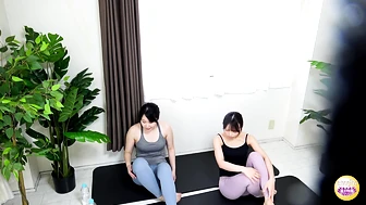 DLSL-675 05 A long line forms in the toilet of a yoga studio, and someone urinates profusely