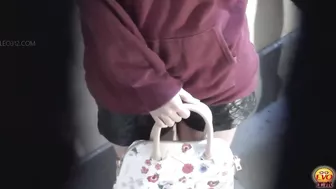 DLEE-202 06 Women lining up to pee in popular public toilet VOL 2