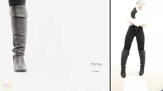 DLSL-027 03 Women jumping into the toilet cabin on the edge of the bladder limit