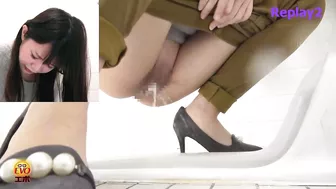 DLEE-472 03 Toilet voyeur: girls barely holding their pee while waiting by the private room door. VOL. 2