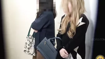 DLEE-540 06 Girls barely holding their pee while waiting by the toilet door. VOL. 3