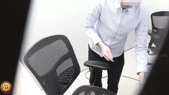 DLEE-508 02 Schoolgirls and OL's drinks mixed with powerful diuretic and that makes them urinate in various places.