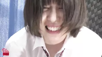 DLFF-497 05 Pee-holding duel between schoolgirl and office lady