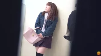 DLEE-567 03 Wetting in line to the popular female toilet, Videos Public Sex, DesperVids