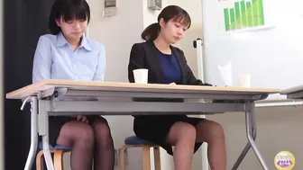 DLSL-522 03 Group of office ladies enduring urge to piss during the meeting and fighting for the turn to pee in the toilet