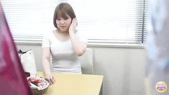 DLSL-537 06 Hidden video footage at the nail salon: women can not use their hands and wetting themselves