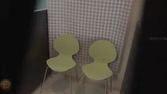 DLEE-631 04 Hidden camera: my little sister half crying while leaking pee in her cute shorts