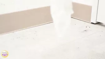 DLSL-554 01 Daily lives of the busy female office workers: OLs in piss leaking situations