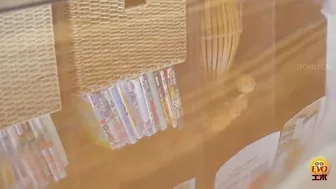 DLEE-662 01 Hidden shooting: neat girls' wet mistakes. Out of place urination leakage